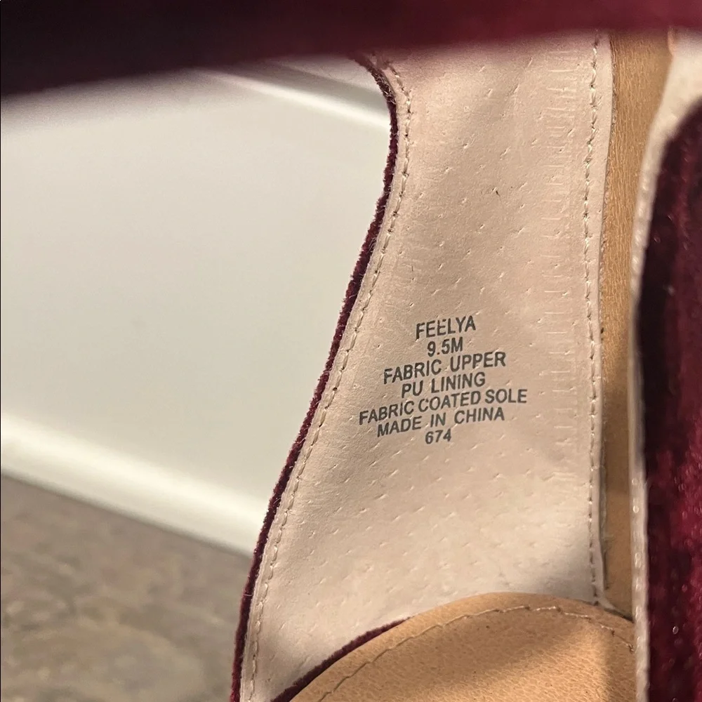 Steve Madden Heels Size 9.5  ***CLEARANCE*** - Picture 5 of 7